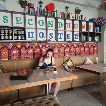 세컨드 호스텔