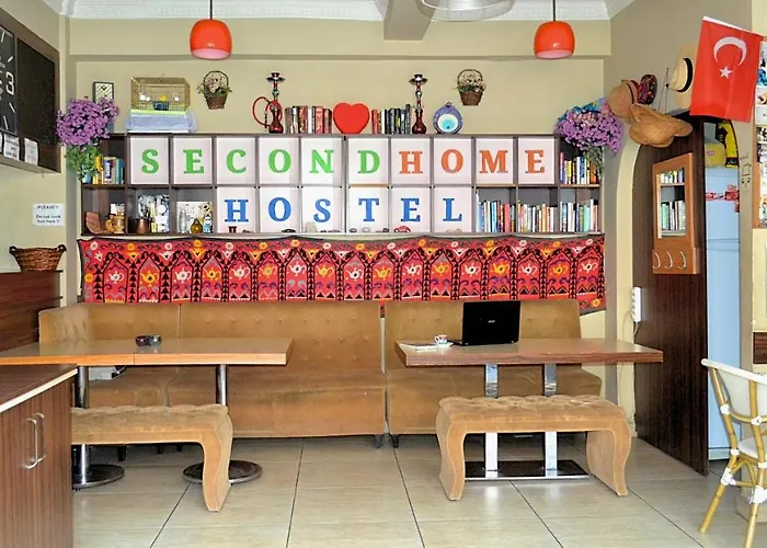 الشباب سيكند هوم *