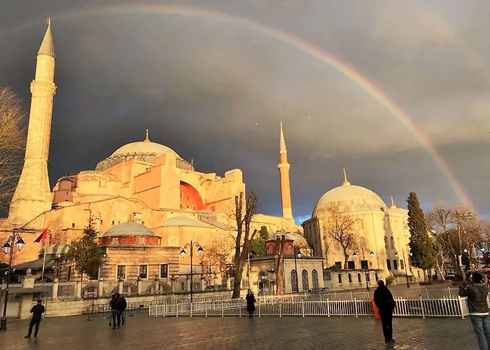 Second אכסניה *