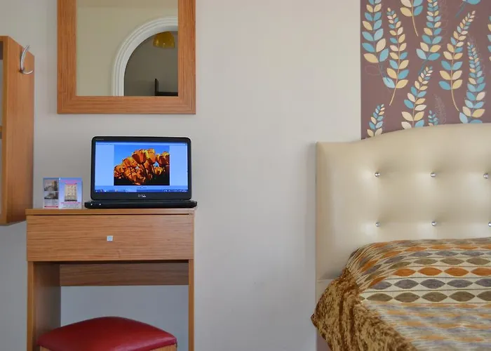 Second * איסטמבול