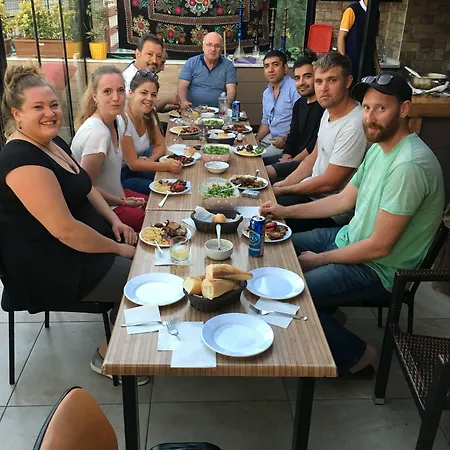 Second * איסטמבול