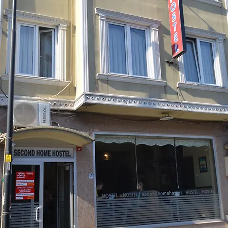 Second אכסניה *