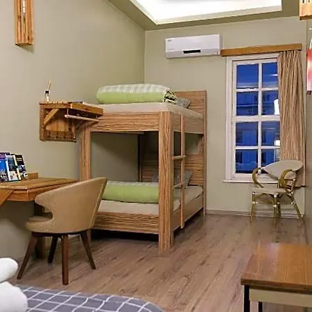 Hostel Second *