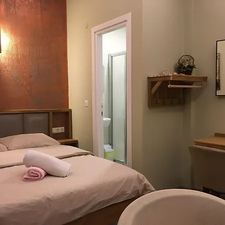 Hostel Second *