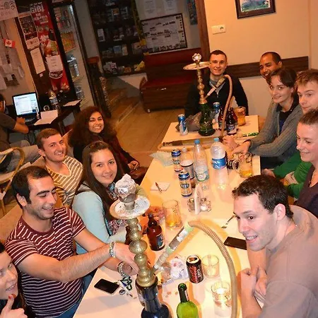 אכסניה Second *