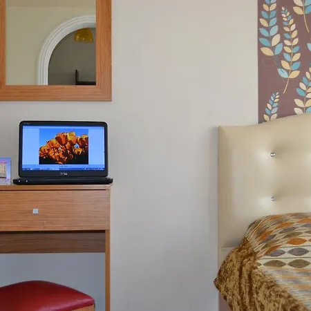 Second * איסטמבול