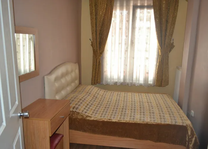 Auberge de jeunesse Second *